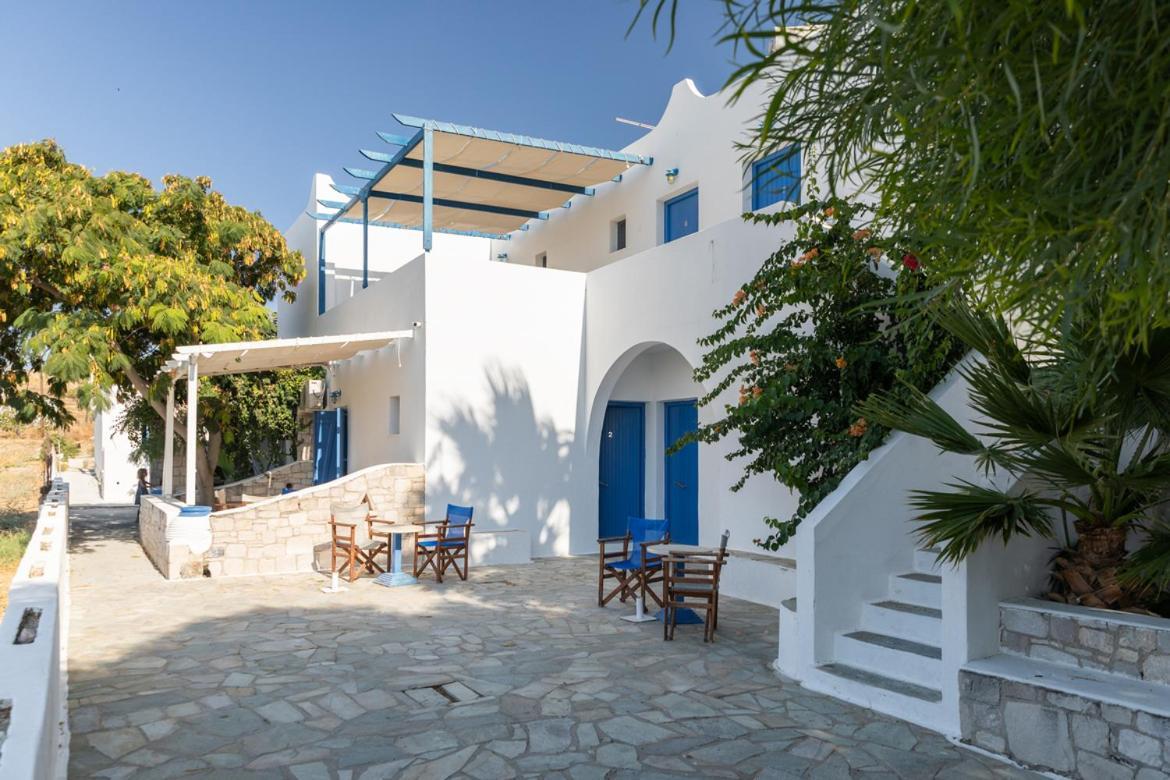 Sardis Rooms Kimolos Exterior photo