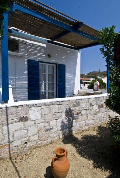 Sardis Rooms Kimolos Exterior photo
